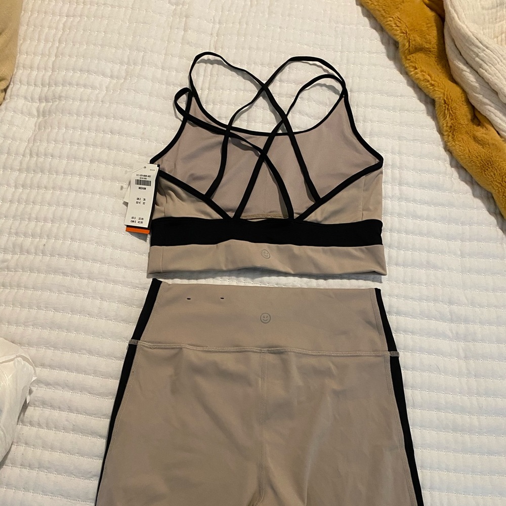 Gilly Hicks Matching Set - Picture 2 of 3